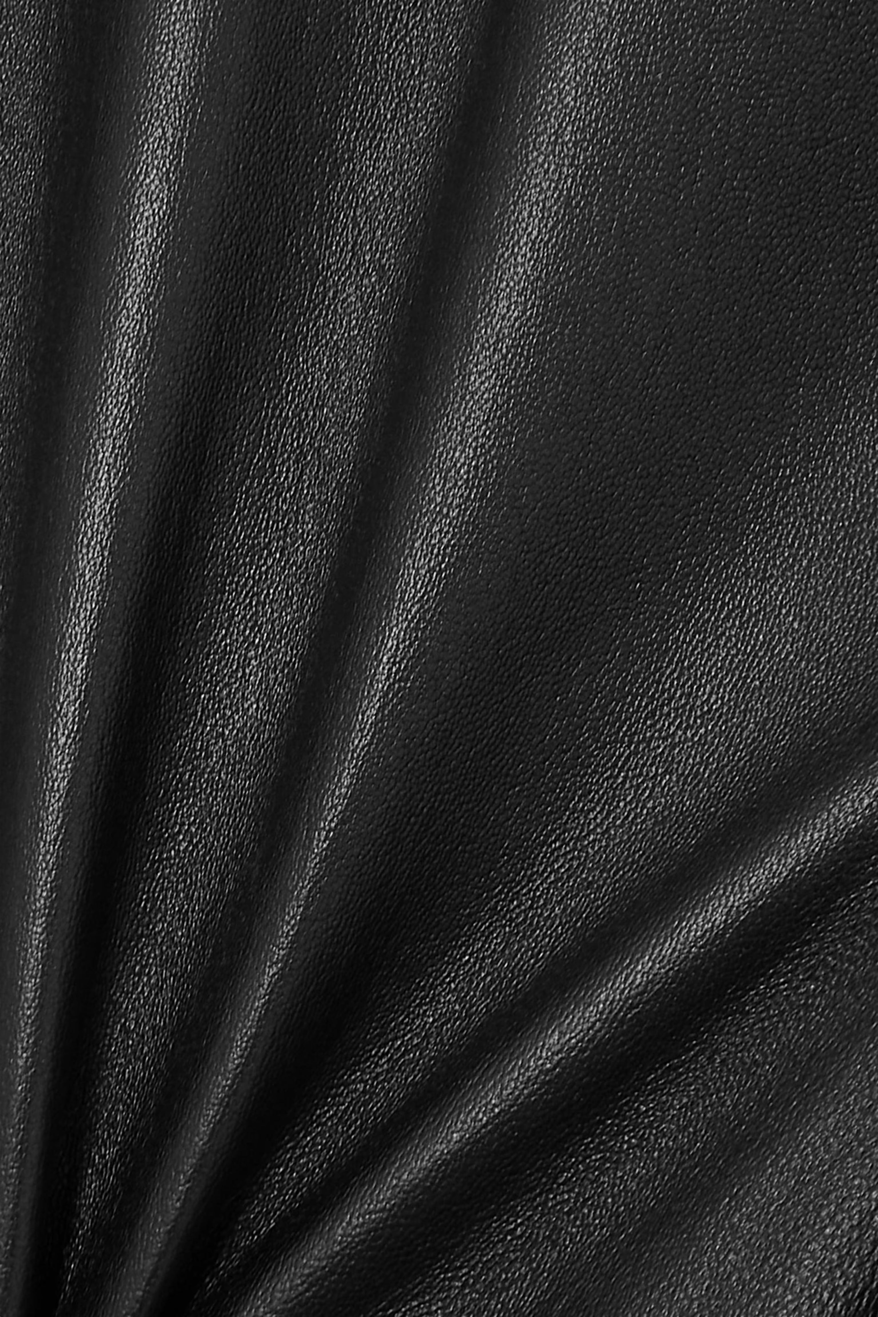 1c-source:aHR0cHM6Ly9pbWFnZXMuMS1jb21tZXJjZS5jb20vbWVkaWEvMGUyOWEyYTktNDk1Ni00NDdhLThhNWYtNjdhNDg1YTc2MmM2LmF2aWY=