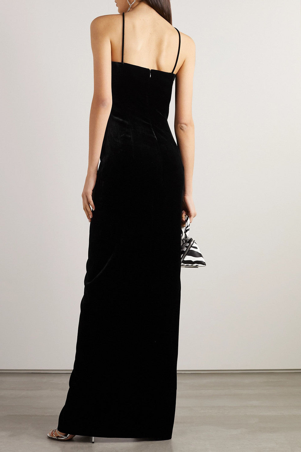 1c-source:aHR0cHM6Ly9pbWFnZXMuMS1jb21tZXJjZS5jb20vbWVkaWEvMzUzNGQ3NWItZGI1NS00ZDI5LTk4ZTItOTFiNjhlM2I2M2IwLmpwZw==