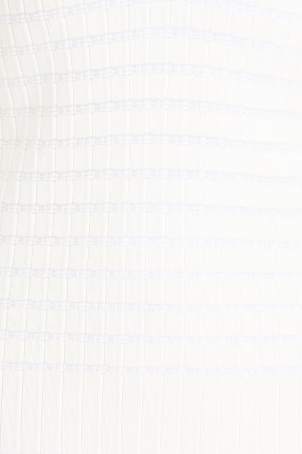 1c-source:aHR0cHM6Ly9pbWFnZXMuMS1jb21tZXJjZS5jb20vbWVkaWEvNTA4ZGVmODctZTY1Ny00YTY4LWE5ZDQtY2FjYTU2OTdkZjk2LmF2aWY=