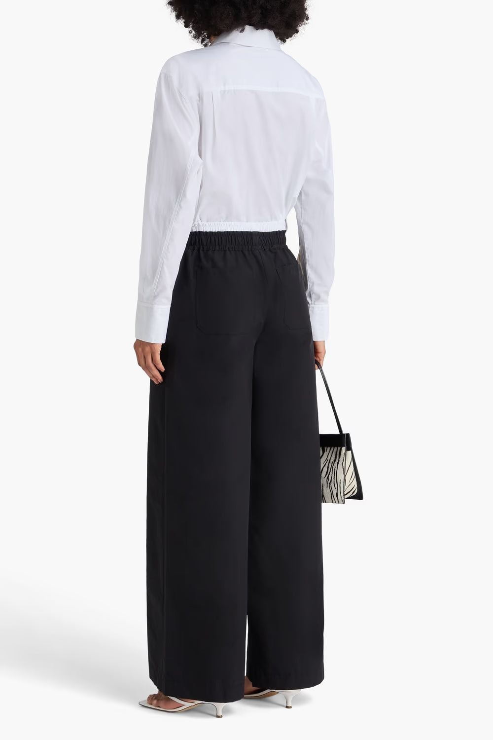 1c-source:aHR0cHM6Ly9pbWFnZXMuMS1jb21tZXJjZS5jb20vbWVkaWEvNzJkMzMwOGItOWY1OS00NjhiLTk2MTUtNjE5NDk5ZTU5Y2FlLmF2aWY=
