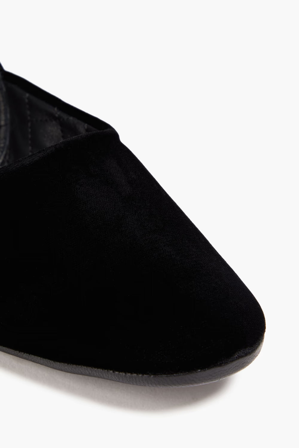 1c-source:aHR0cHM6Ly9pbWFnZXMuMS1jb21tZXJjZS5jb20vbWVkaWEvN2Q1YWQyNzQtYTgzOS00NzgxLTlkM2MtNWQ4YTY0MWZhNDMxLmF2aWY=