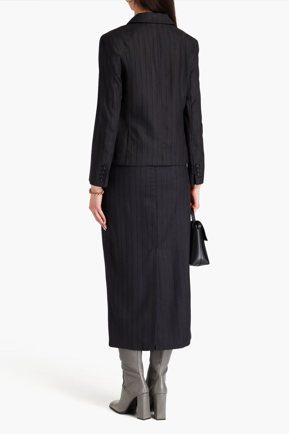 1c-source:aHR0cHM6Ly9pbWFnZXMuMS1jb21tZXJjZS5jb20vbWVkaWEvOWU1ZjllNDEtMjkzZC00YjUwLTg1MDAtYmFhMjgzOTJkNzNiLmF2aWY=
