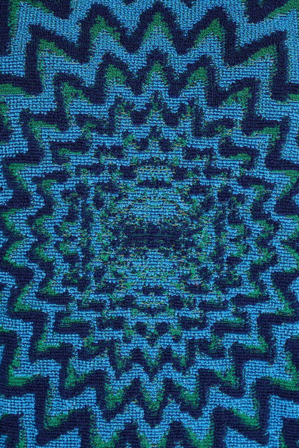 1c-source:aHR0cHM6Ly9pbWFnZXMuMS1jb21tZXJjZS5jb20vbWVkaWEvYzBkY2FiYjQtODAyNC00MWY4LTgyOWItMzRlOTUwMWVjYzI4LmF2aWY=