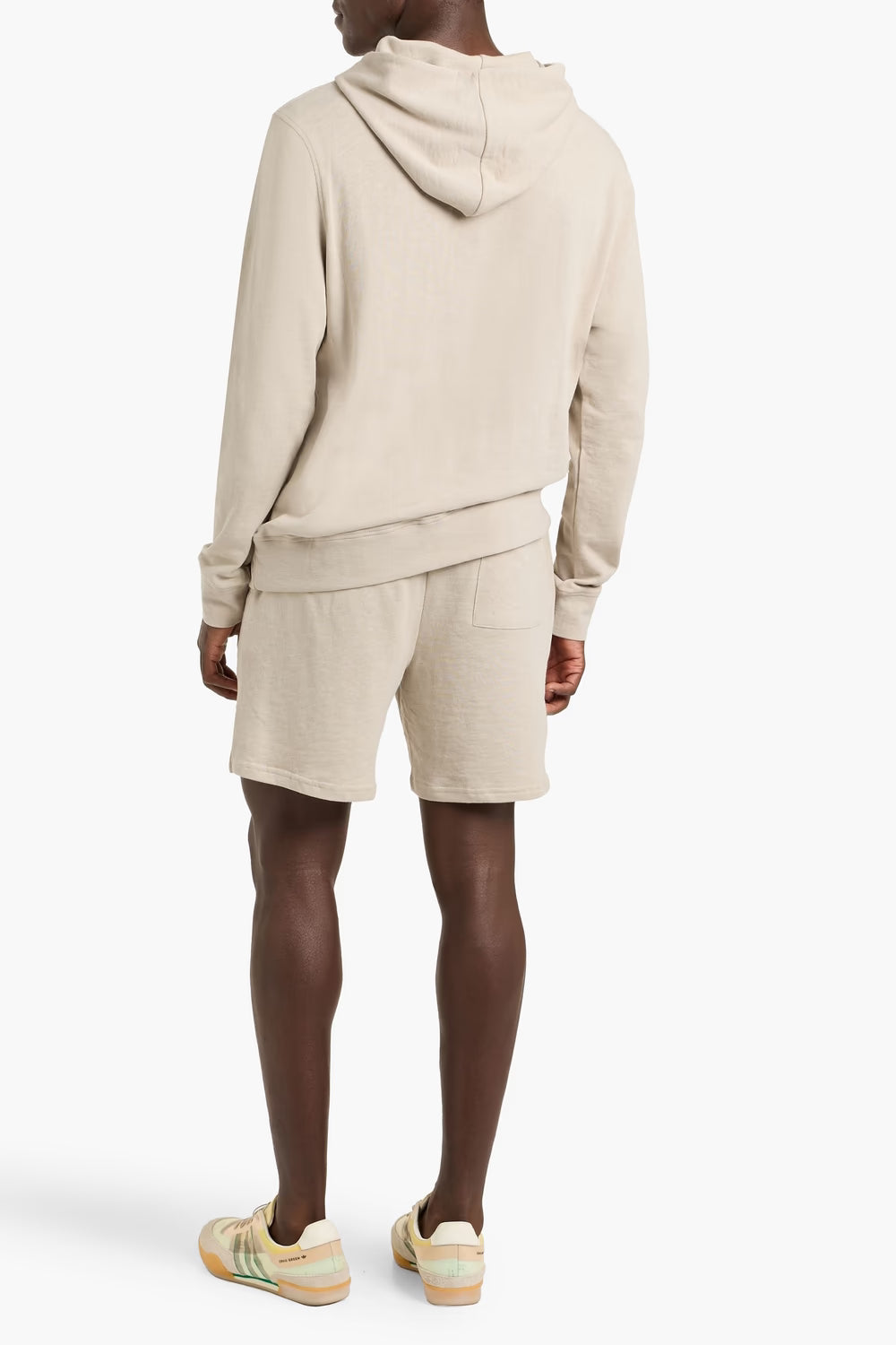 1c-source:aHR0cHM6Ly9pbWFnZXMuMS1jb21tZXJjZS5jb20vbWVkaWEvY2VkZDc1MDItODk0Yy00ZDJmLWFjYTQtY2JmZmRmMDk3ZTY3LmF2aWY=