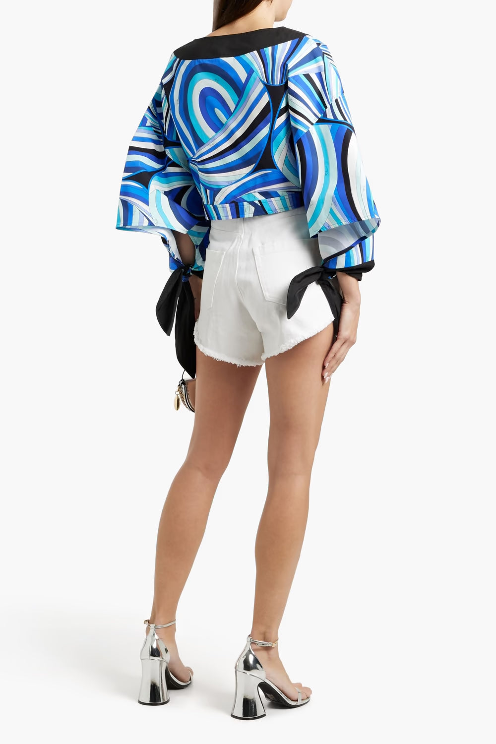 1c-source:aHR0cHM6Ly9pbWFnZXMuMS1jb21tZXJjZS5jb20vbWVkaWEvZjlkMTM5NzktOTk0Ni00ZDY3LTkxZjktNjhkZDg2NWJiMmNiLmF2aWY=